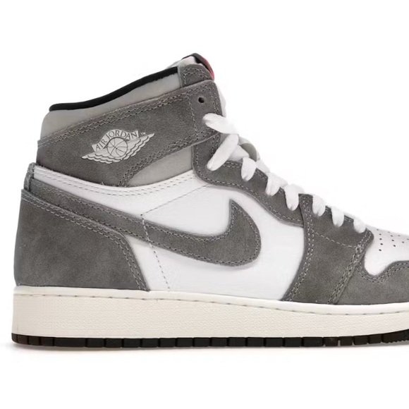 Jordan 1 Retro High OG - Picture 4 of 11